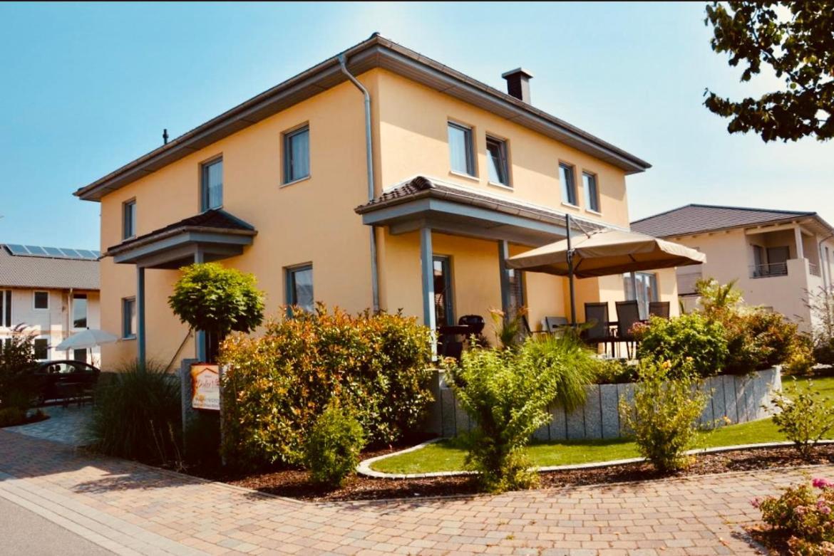 רוסט Gaestehaus Dolce Vita מראה חיצוני תמונה